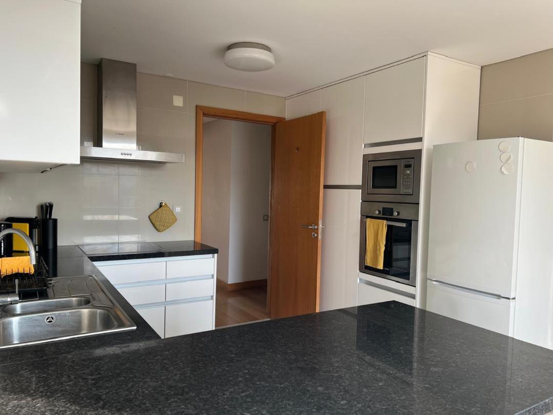 Ramona Appartement Aveiro Buitenkant foto